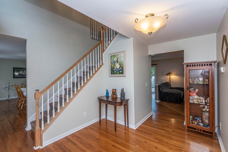 106 Cooper Dr, Summerville, SC 29483