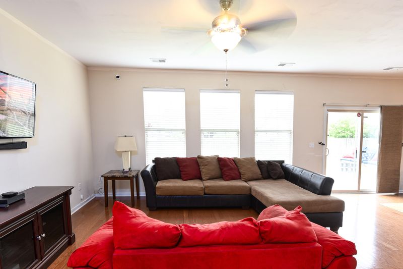 7643 Haywood St, North Charleston, SC 29418