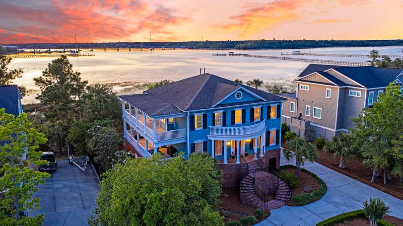 2769 Oak Manor Dr, Mount Pleasant, SC 29466