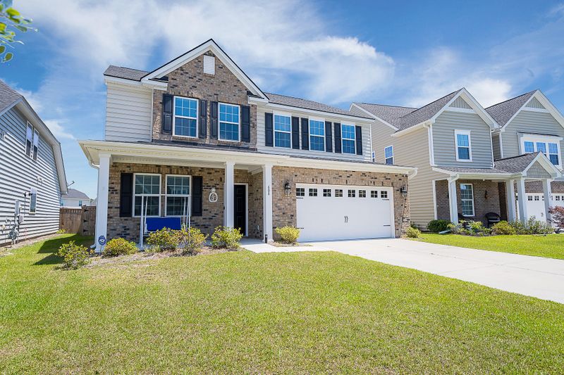 608 Redbud Ln, Summerville, SC 29486