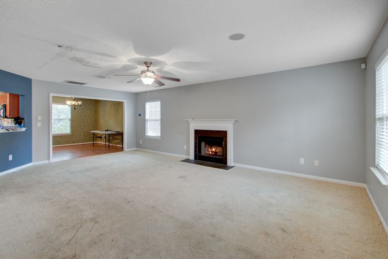 201 Green Oak Ct, Goose Creek, SC 29445