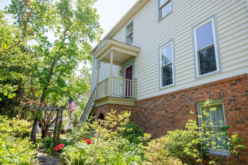 705 Oak Marsh Dr, Mount Pleasant, SC 29464