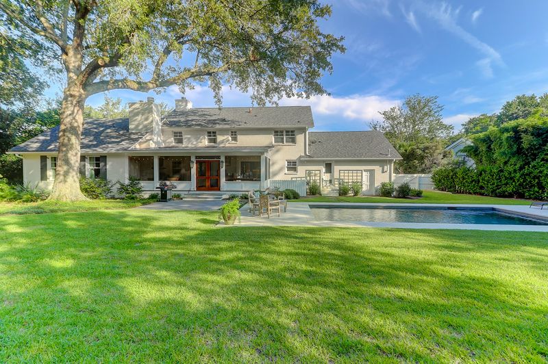 6 Cochran Ct, Charleston, SC 29407