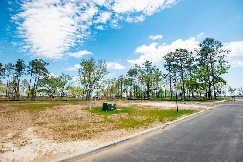 585 Old Compass Rd, Charleston, SC 29492
