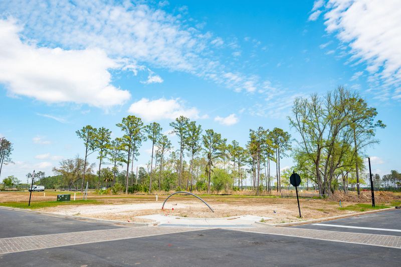 581 Old Compass Rd, Charleston, SC 29492