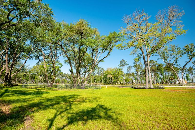 537 Old Compass Rd, Charleston, SC 29492
