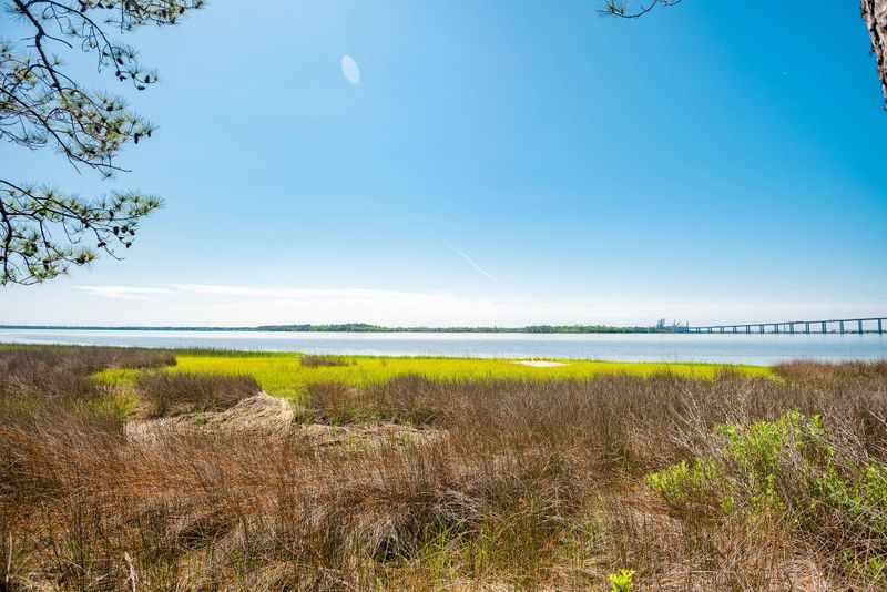 545 Old Compass Rd, Charleston, SC 29492
