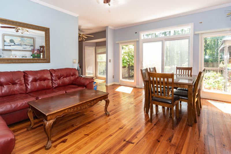 191 Pecan Dr, Summerville, SC 29483