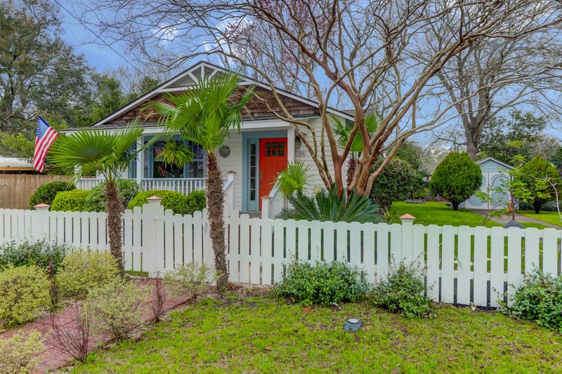 1708 Wappoo Dr, Charleston, SC 29407