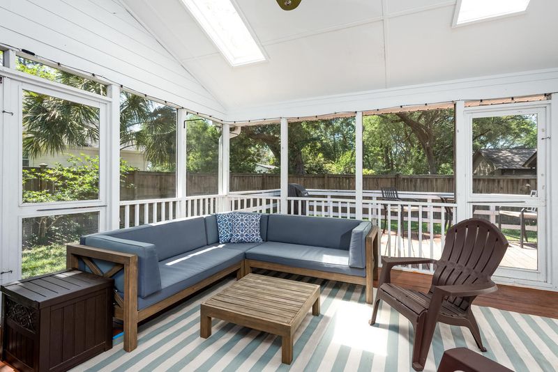 1177 Parkway Dr, Mount Pleasant, SC 29464