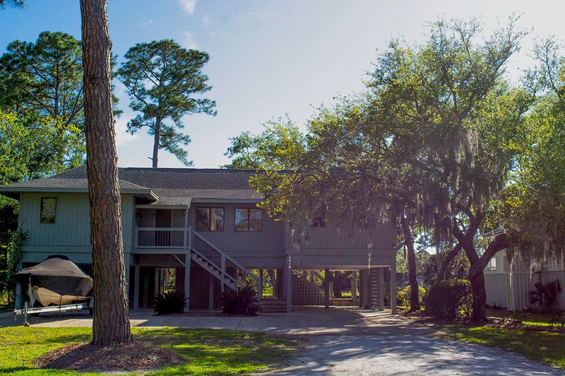 3918 Lybrand St, Edisto Beach, SC 29438