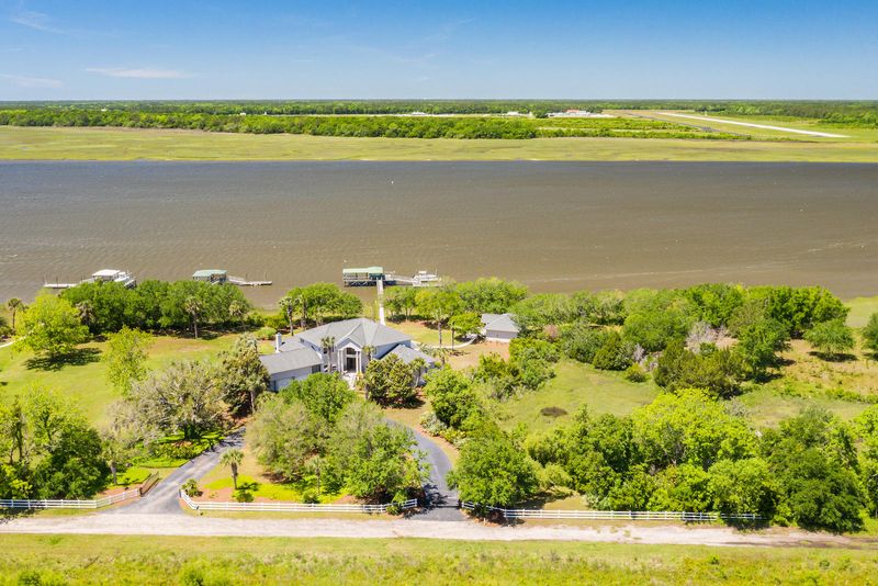 1521 Robin Rooke Way, Charleston, SC 29412