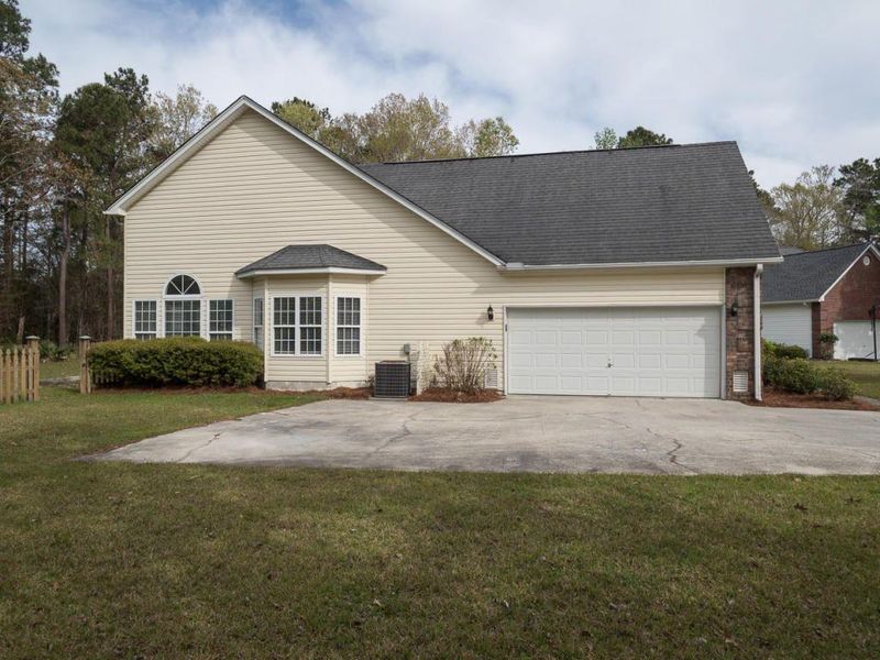 1050 Dunes Mill Ct, Mount Pleasant, SC 29466
