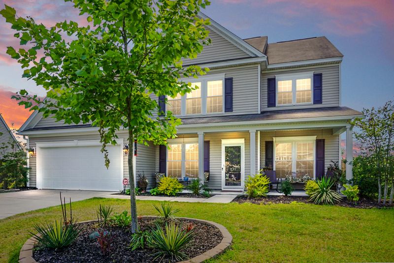 211 Pagoda Tree Dr, Goose Creek, SC 29445