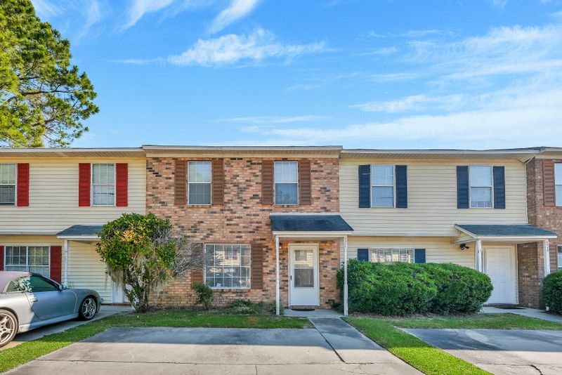 6894 Shahid Row, North Charleston, SC 29418