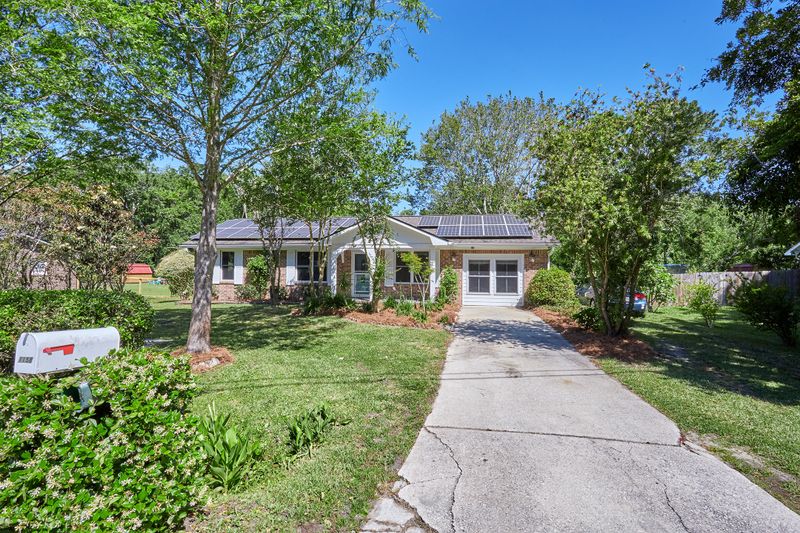 1158 Oxbow Dr, Charleston, SC 29412