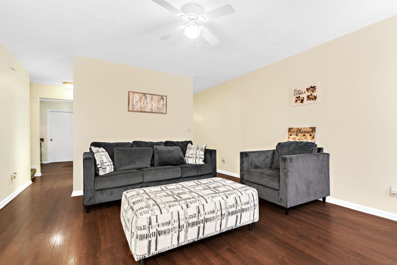183 Pine Shadow Dr, Goose Creek, SC 29445