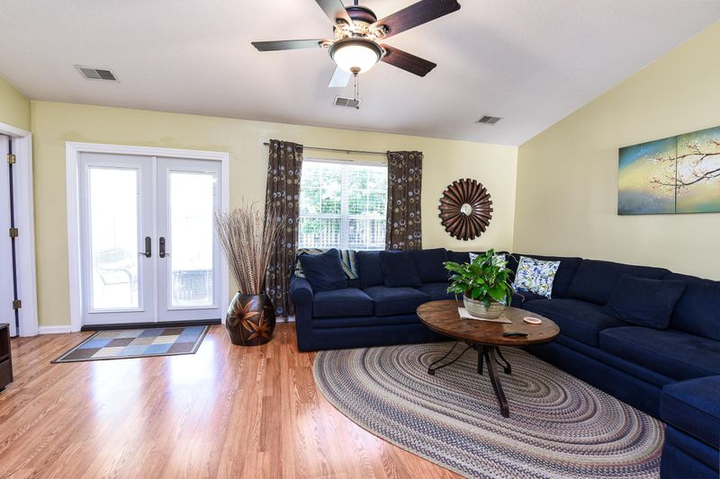 7212 Weavers Way, Hanahan, SC 29410