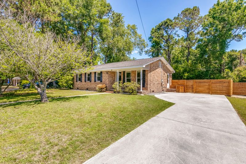 962 Nabors Dr, Charleston, SC 29412
