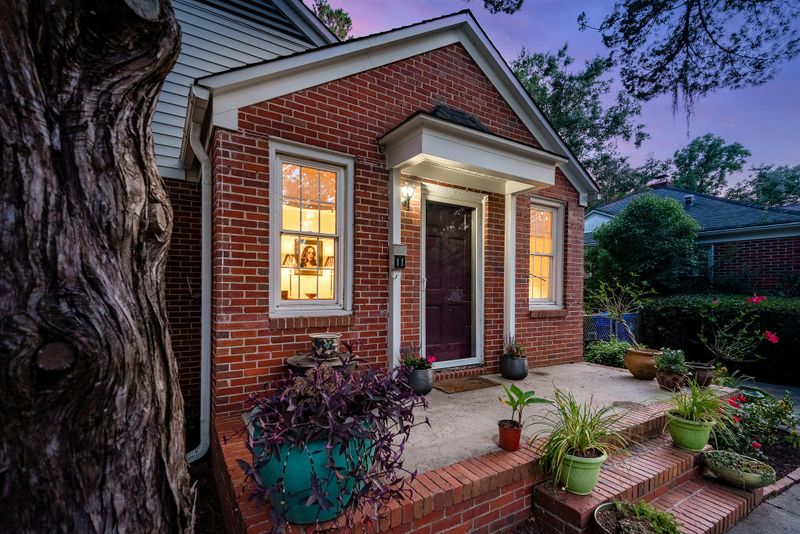 11 Lyttleton Ave, Charleston, SC 29407