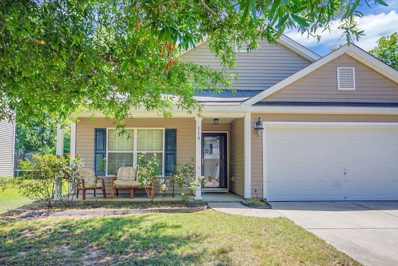 119 Destin St, Summerville, SC 29483