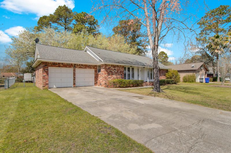 8141 Poplar Ridge Rd, North Charleston, SC 29406