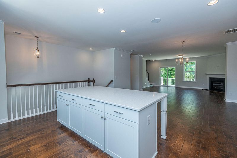 1565 Moss Spring Rd, Mount Pleasant, SC 29466