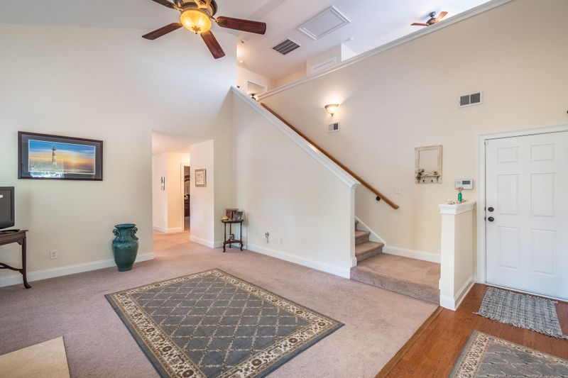 215 Tyner Trl, Summerville, SC 29486