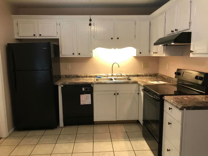6295 Lucille Dr #24-A, North Charleston, SC 29406