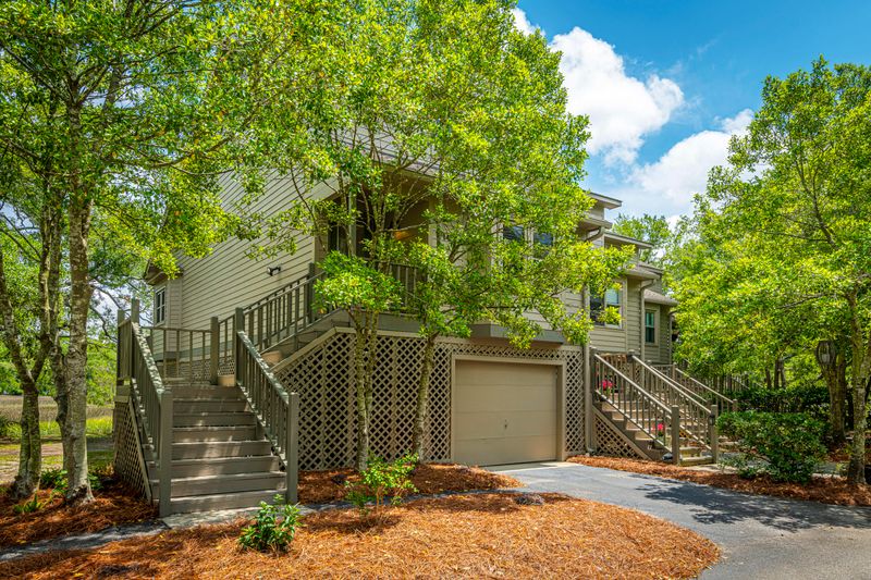 148 River Breeze Dr, Charleston, SC 29407