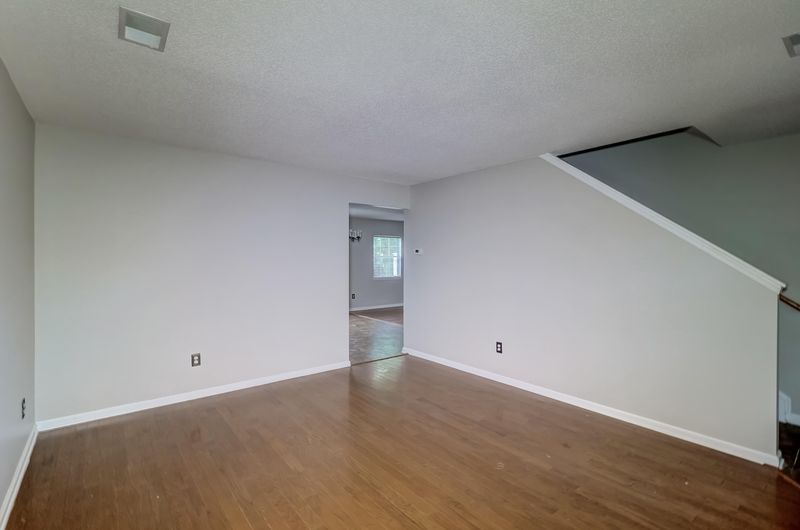 8063 Old Hazelwood Rd, North Charleston, SC 29406