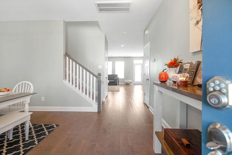 222 Wathen Dr, Goose Creek, SC 29445