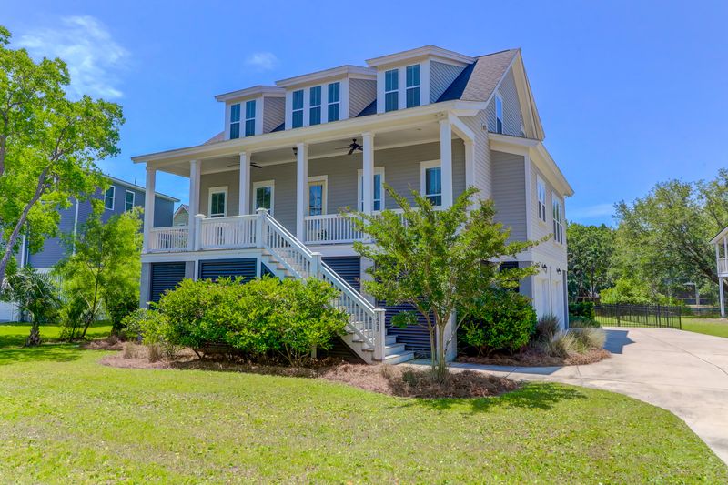 1499 Fiddlers Lake Ct, Mount Pleasant, SC 29464