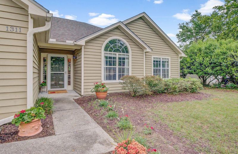 1311 Pilsdon, Mount Pleasant, SC 29464