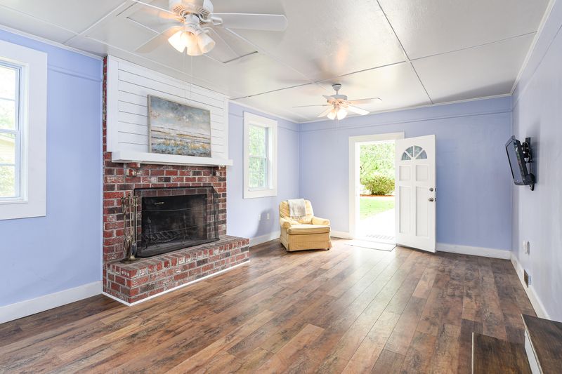 138 Pemberton Rd, Summerville, SC 29483