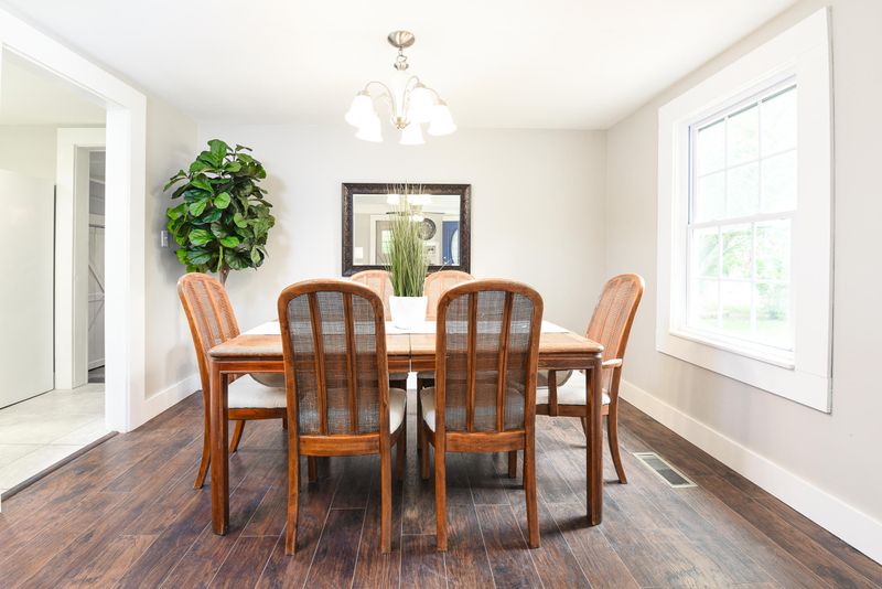 138 Pemberton Rd, Summerville, SC 29483