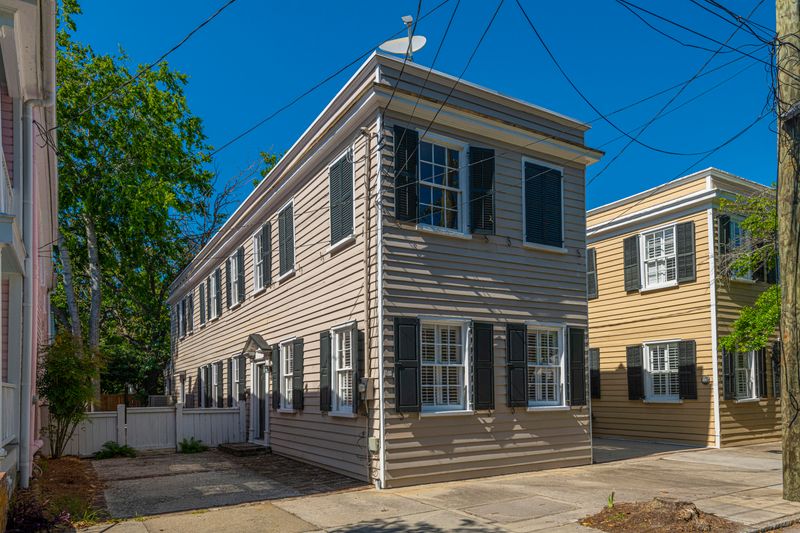 10 Trumbo St, Charleston, SC 29401
