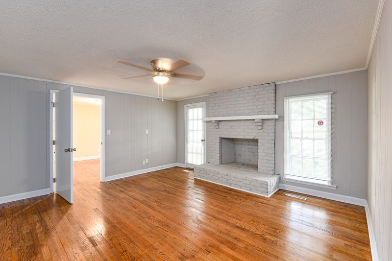 3361 Dowling Rd, North Charleston, SC 29405