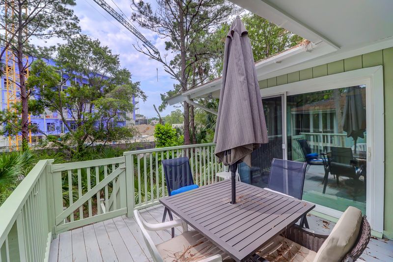 5 Twin Oaks Ln, Isle Of Palms, SC 29451