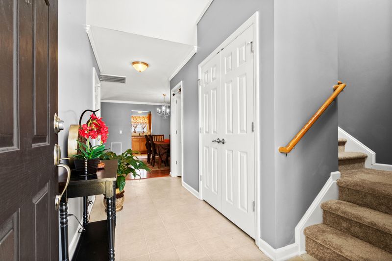 8231 Ronda Dr, North Charleston, SC 29406