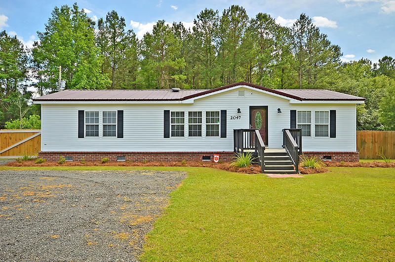 2047 Hwy 61, Ridgeville, SC 29472
