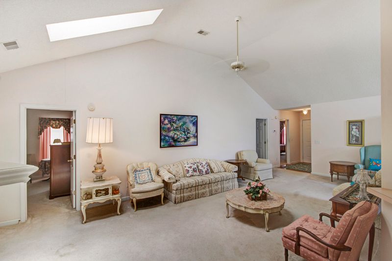 308 Bertram Rd, Summerville, SC 29485