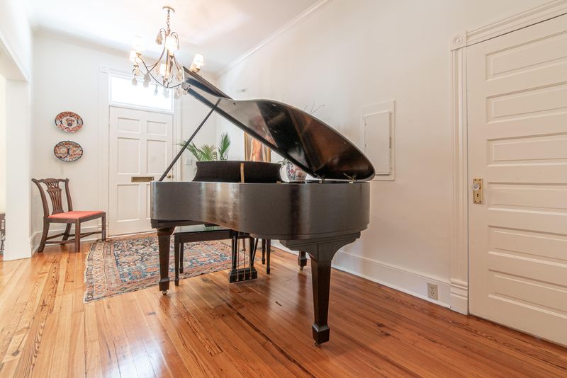 5 Rutledge Blvd #A, Charleston, SC 29401