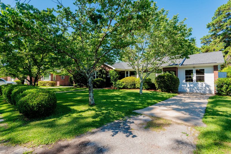 711 Longfellow Rd, Charleston, SC 29407