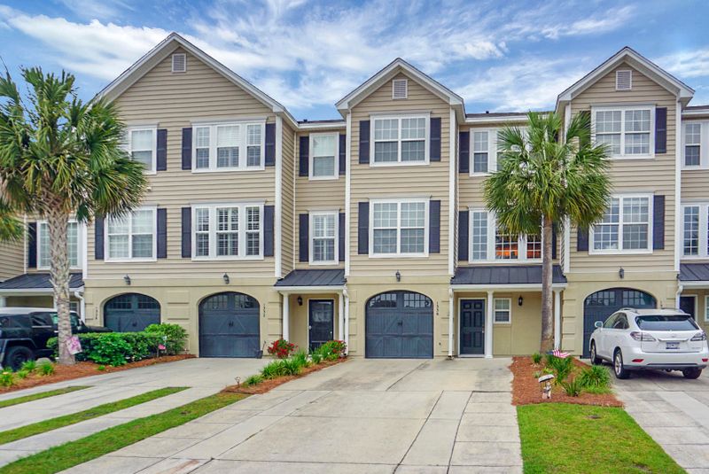 1336 Hamlin Park Cir, Mount Pleasant, SC 29466