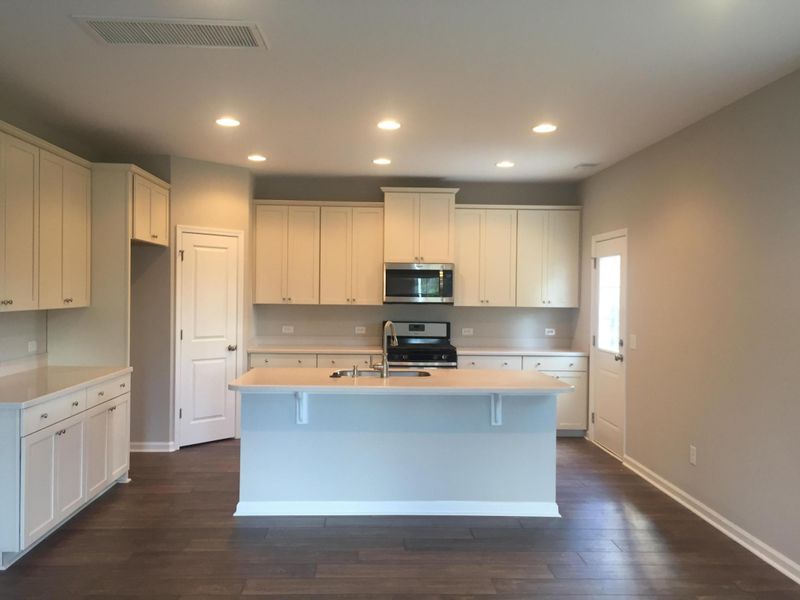 125 Sumac Dr, Goose Creek, SC 29445