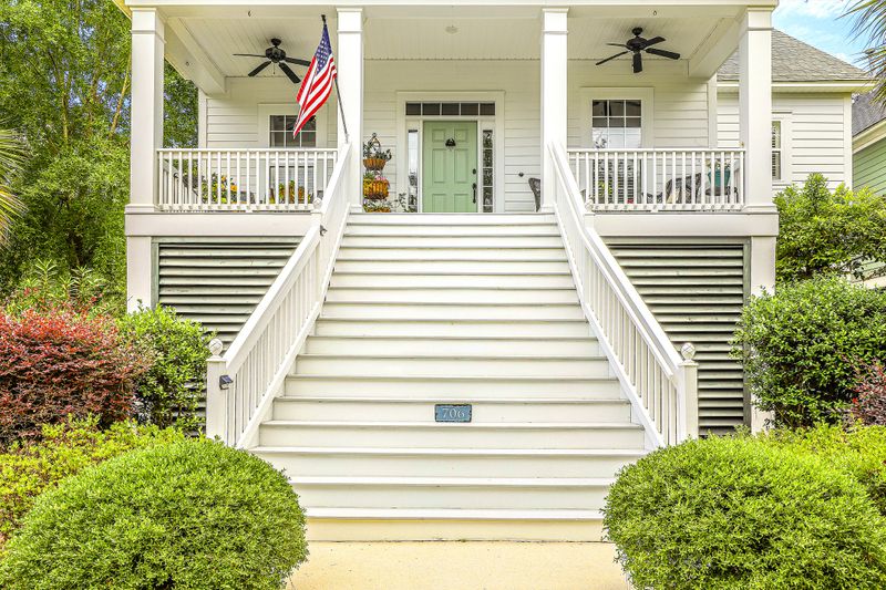 706 Netherton Ct, Charleston, SC 29492