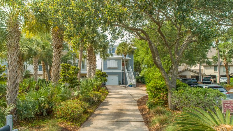 26 Yacht Harbor Ct, Isle Of Palms, SC 29451