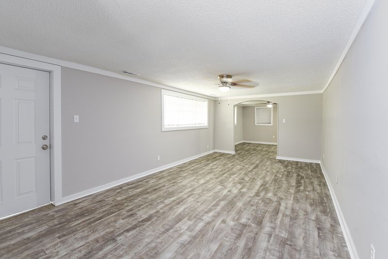 1301 E Main St, Dorchester, SC 29437