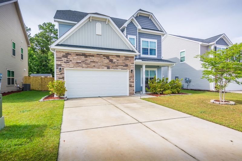 223 Weeping Cypress Dr, Moncks Corner, SC 29461